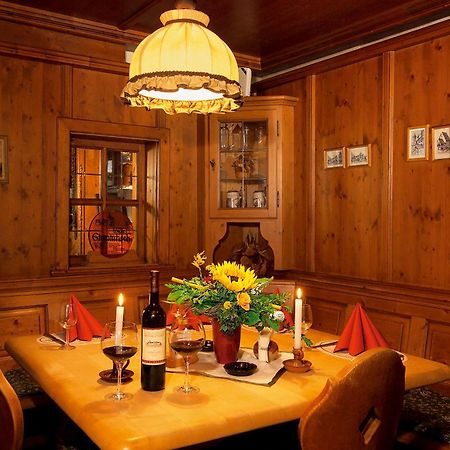 Altdeutsches Gasthaus Roter Hirsch Jena Exteriör bild