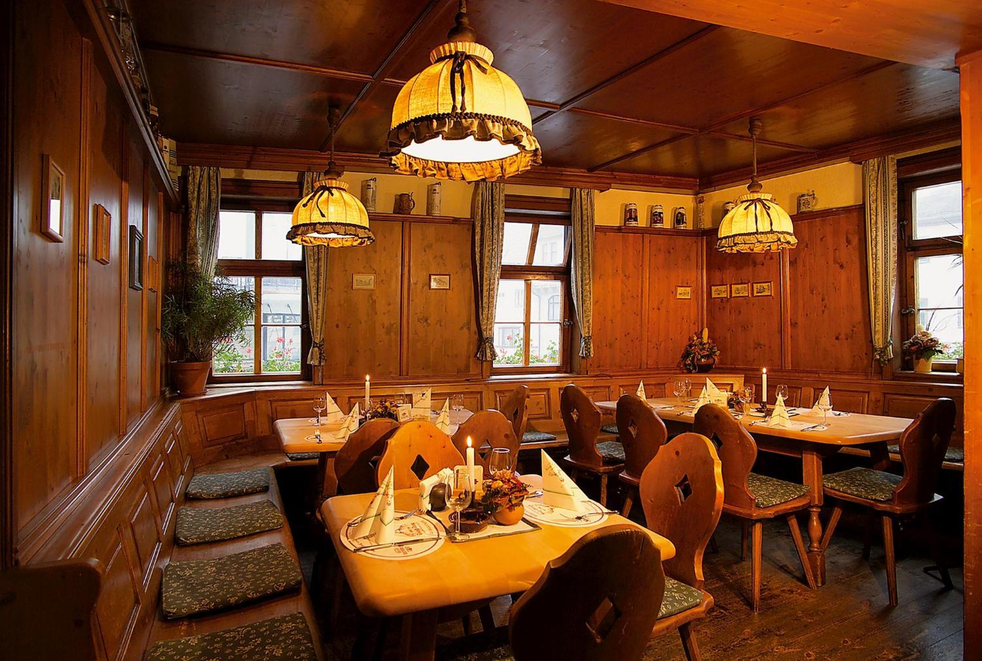 Altdeutsches Gasthaus Roter Hirsch Jena Exteriör bild
